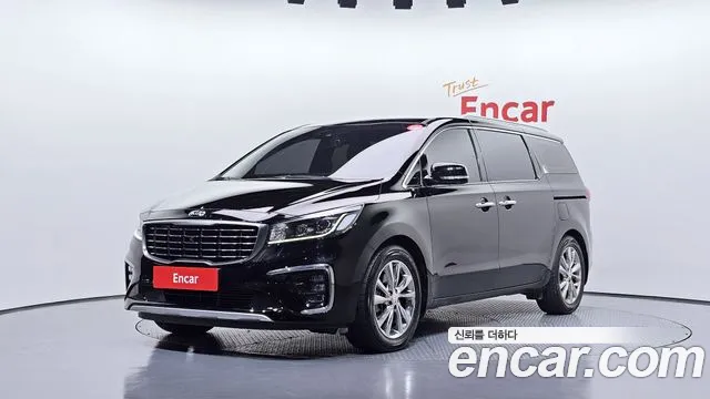 Kia Canival 2020 — photo 1