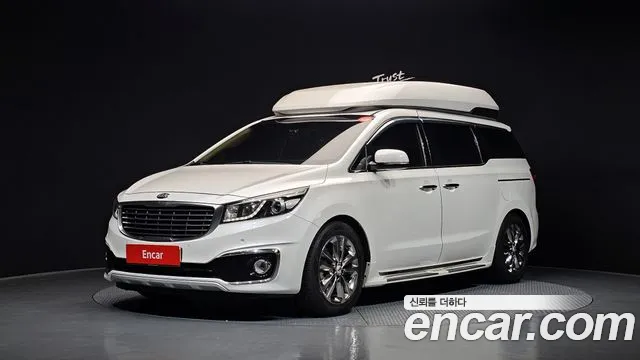 Kia Canival 2016 — photo 1