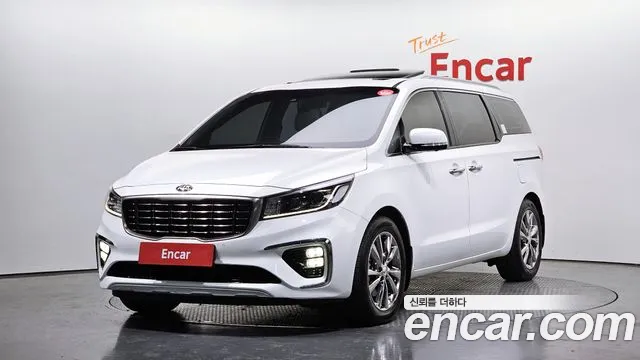 Kia Canival 2019 — photo 1