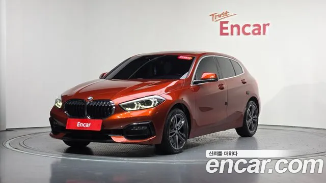BMW 1-Series 2021 — photo 1