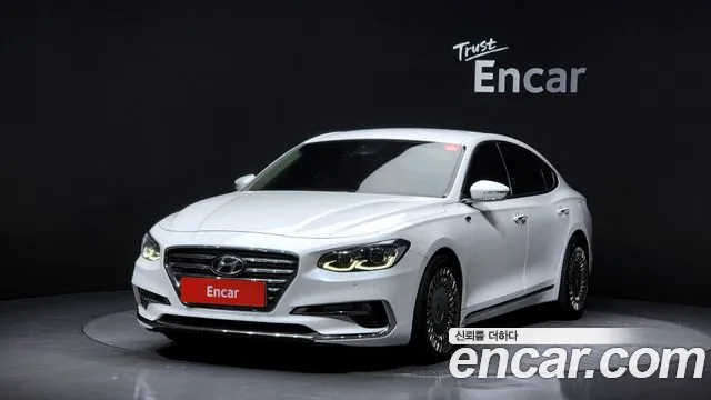 Hyundai Grandeur 2018 — photo 1