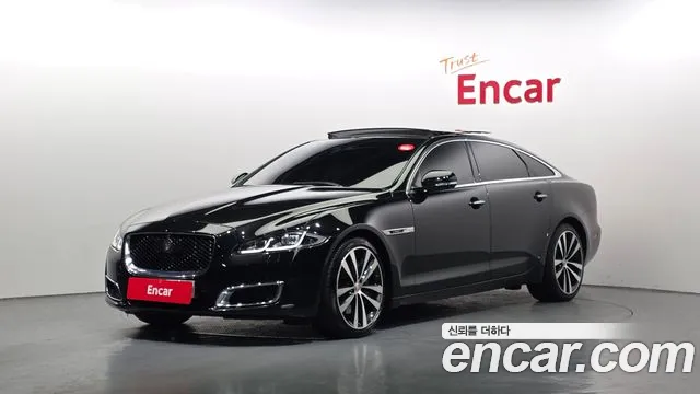 Jaguar XJ 2019 — photo 1