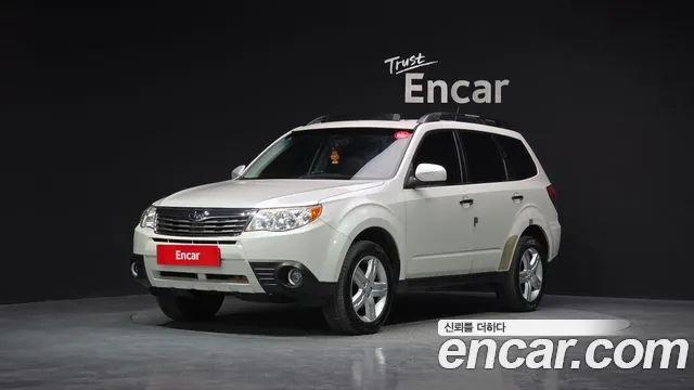 Subaru Forester 2010 — photo 1