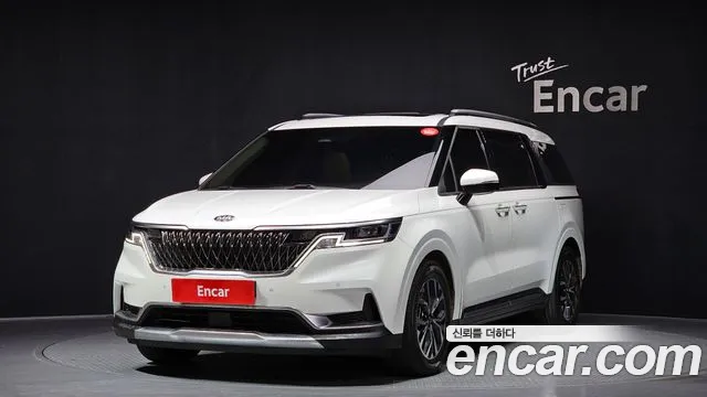 Kia Canival 2021 — photo 1