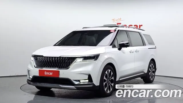 Kia Canival 2021 — photo 1