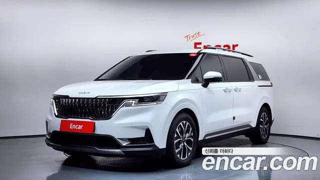 Kia Canival 2022 — photo 1