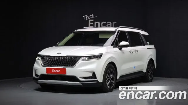 Kia Canival 2021 — photo 1