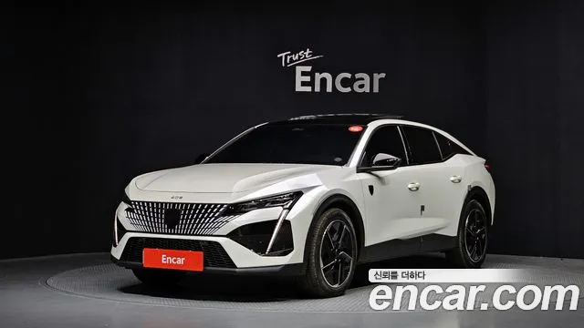 Peugeot 408 2023 — photo 1