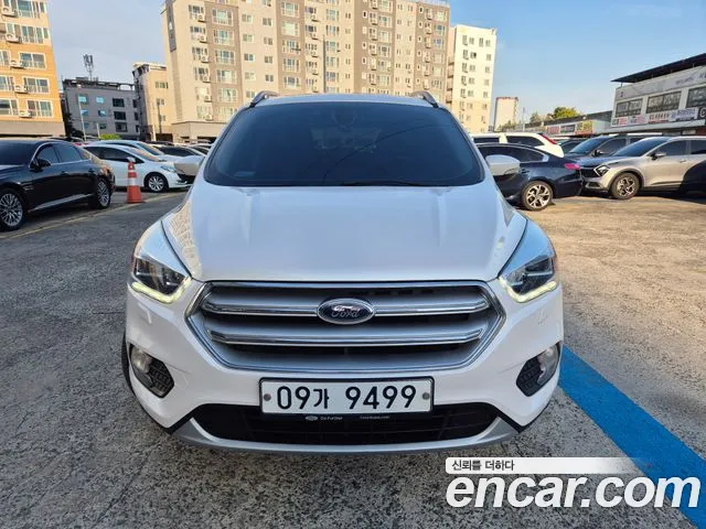 Ford Kuga 2017 — photo 1