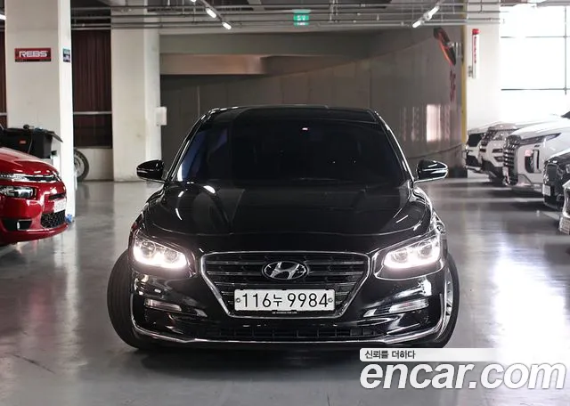 Hyundai Grandeur 2018 — photo 1