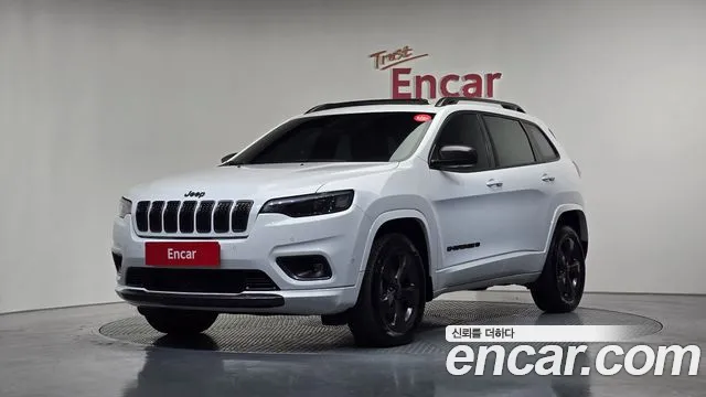 Jeep Cherokee 2021 — photo 1