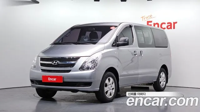 Hyundai Starex 2016 — photo 1