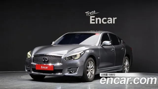 Infiniti Q70 2015 — photo 1