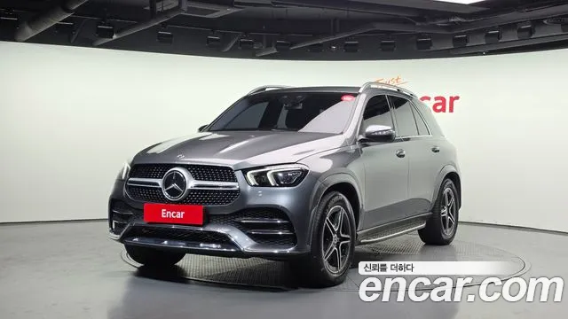 Mercedes-Benz GLE-Class 2019 — photo 1