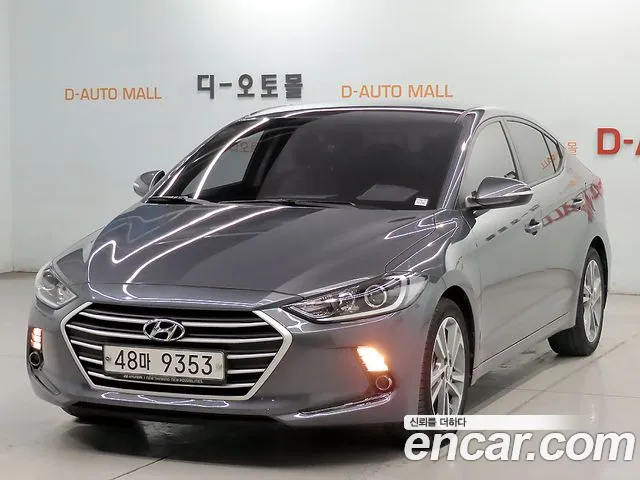 Hyundai AVANTE 2018 — photo 1