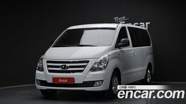 Hyundai Starex 2017 — photo 1