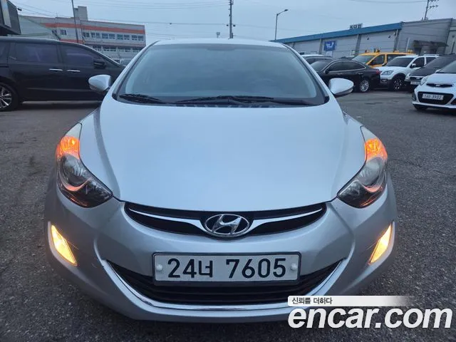 Hyundai AVANTE 2012 — photo 1