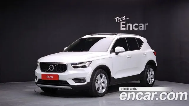 Volvo XC40 2019 — photo 1