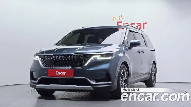 Kia Canival 2021 — photo 1