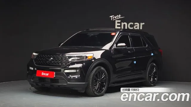 Ford Explorer 2020 — photo 1