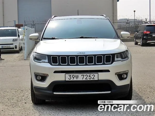 Jeep Compass 2019 — photo 1