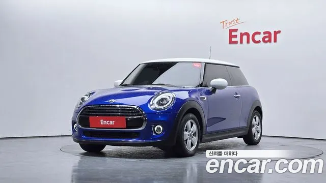Mini Cooper 2021 — photo 1