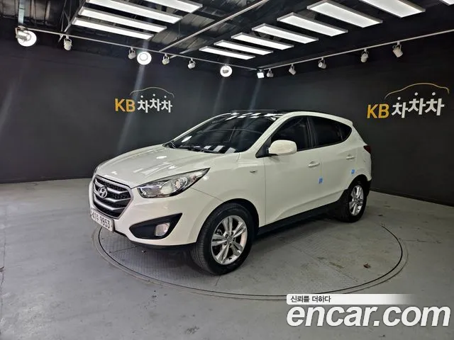 Hyundai Tucson 2011 — photo 1