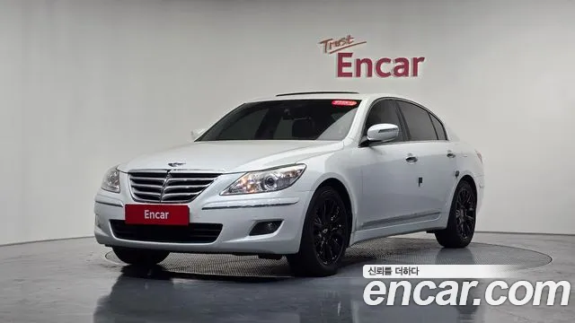 Hyundai Genesis 2010 — photo 1
