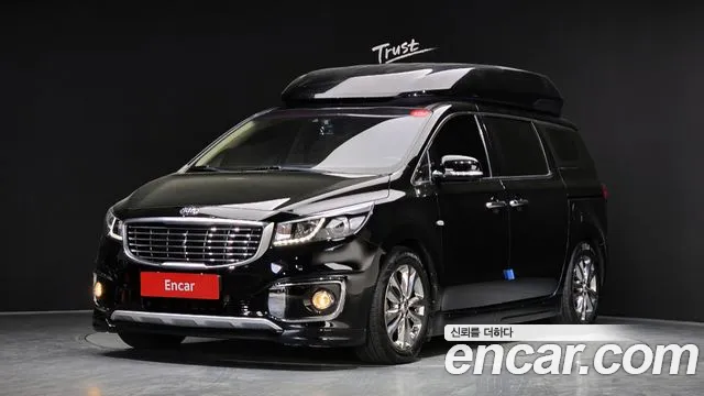 Kia Canival 2018 — photo 1