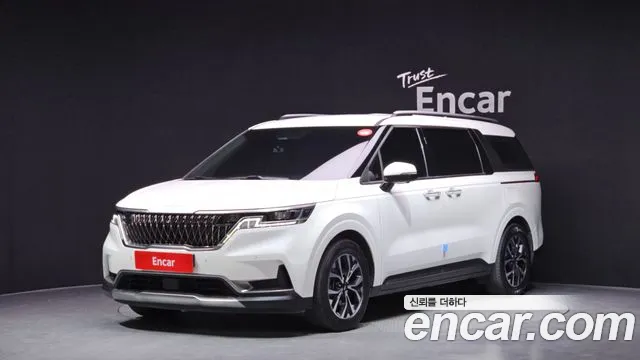 Kia Canival 2022 — photo 1