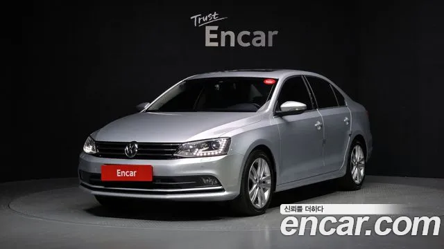 Volkswagen Jetta 2016 — photo 1