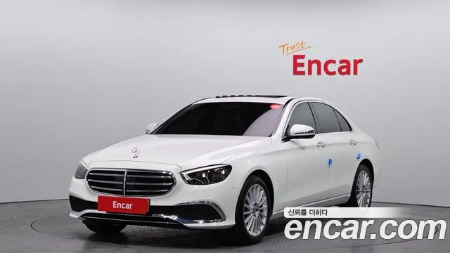 Mercedes-Benz E-Class 2021 — photo 1