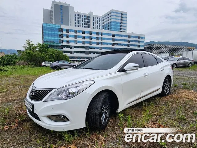 Hyundai Grandeur 2014 — photo 1