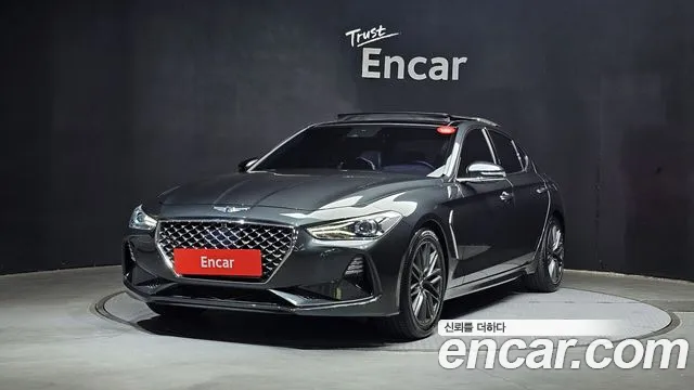 Genesis G70 2018 — photo 1