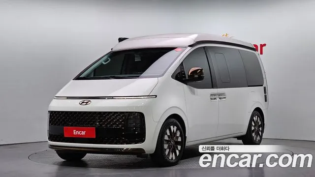 Hyundai Staria 2024 — photo 1