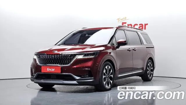 Kia Canival 2021 — photo 1