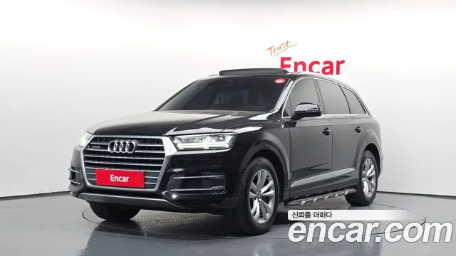 Audi Q7 2019 — photo 1