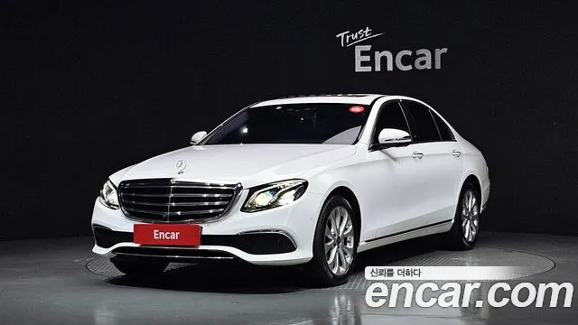 Mercedes-Benz E-Class 2018 — photo 1