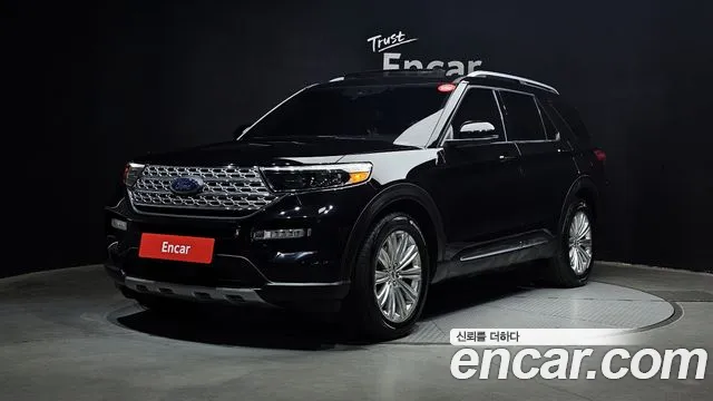 Ford Explorer 2020 — photo 1