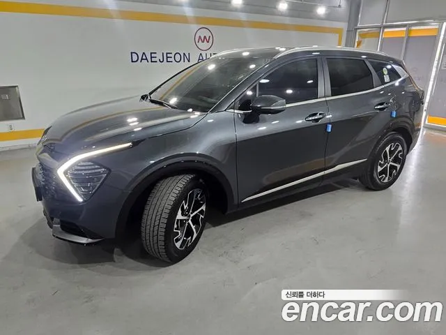 Kia Sportage 2023 — photo 1