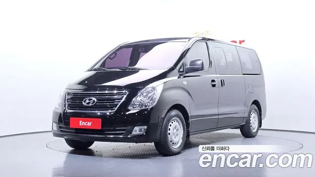 Hyundai Starex 2018 — photo 1