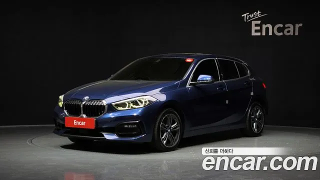 BMW 1-Series 2021 — photo 1