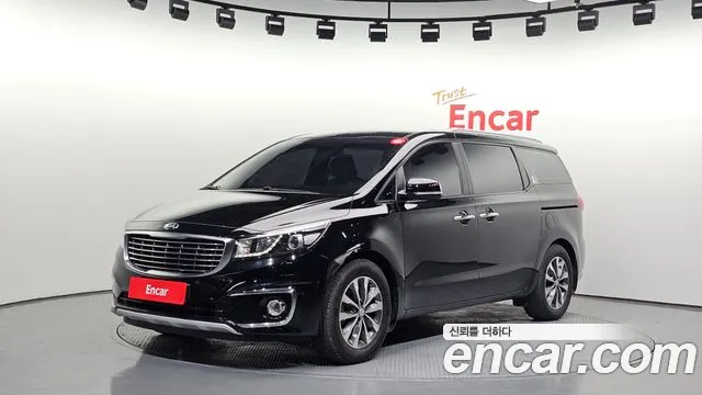 Kia Canival 2018 — photo 1