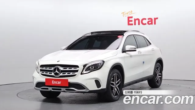 Mercedes-Benz GLA-Class 2018 — photo 1