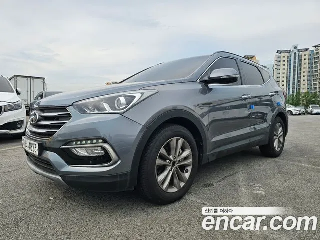 Hyundai Santafe 2018 — photo 1
