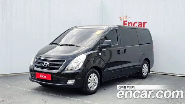 Hyundai Starex 2018 — photo 1