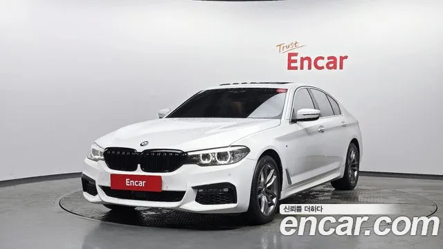 BMW 5-Series 2018 — photo 1
