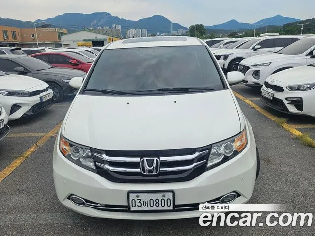 Honda Odyssey 2016 — photo 1