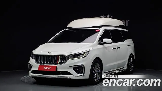 Kia Canival 2020 — photo 1