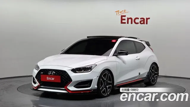 Hyundai Veloster 2023 — photo 1